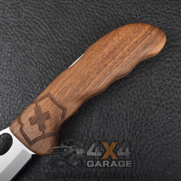 Ніж складаний Victorinox Hunter Pro (130 мм), дерево, чохол 0.9410.63 1870744641 фото