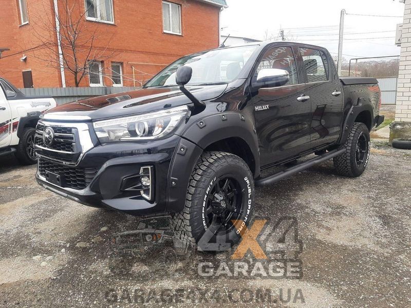 Пластикові фендера для Toyota Hilux 2020+ (розширювачі арок / ABS пластик) FF-THR20B фото
