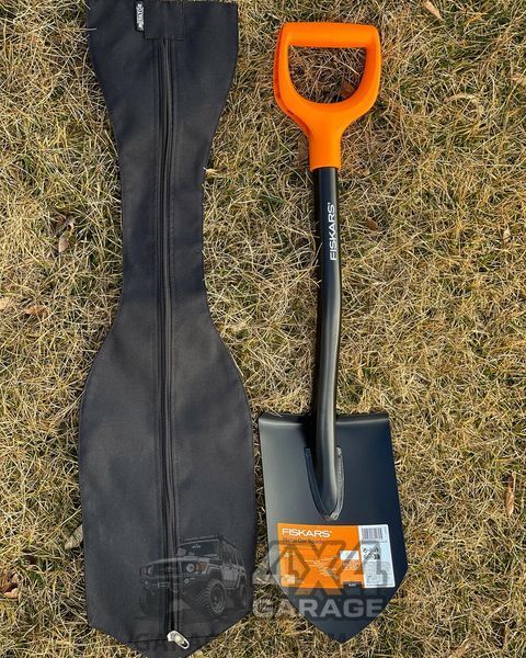 Чехол для лопаты Fiskars Solid 131418 (Черный / 800мм / Оксфорд 600D) 131418 фото