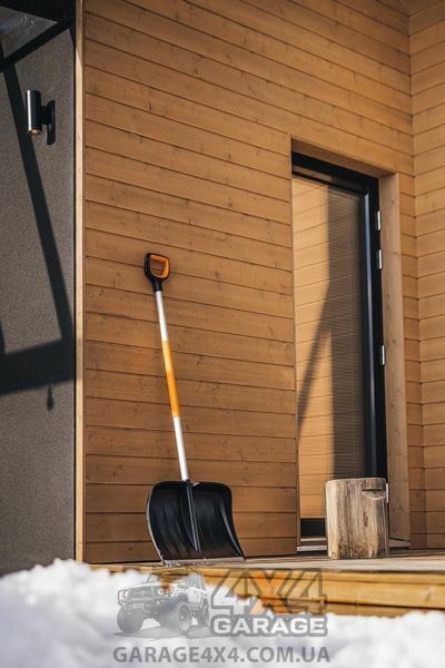 Лопата скрепер для снега Fiskars X-series (1057178) 1057178 фото