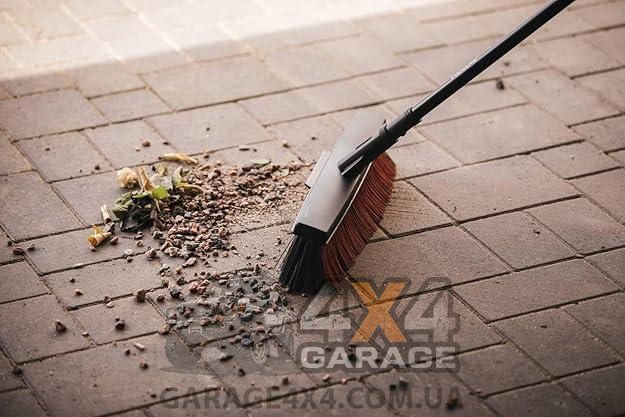 Універсальна садова щітка Fiskars Solid L (1025926) 1025926 фото