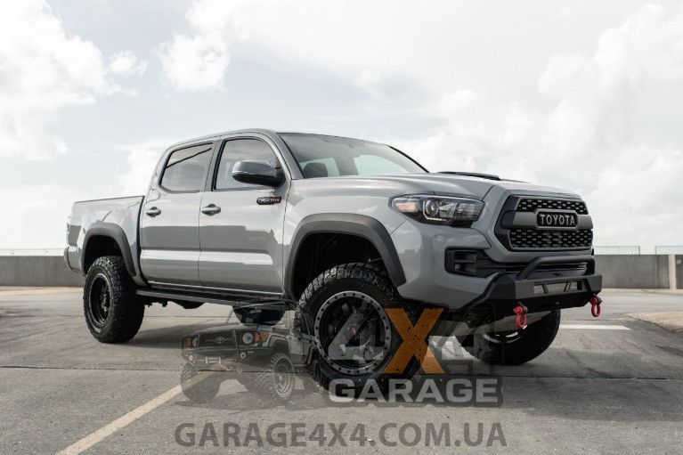 Передний амортизатор-стойка OME Nitrocharger Sport 90021 для Toyota Tacoma 2016 - н.в. 90021 / 90000 фото