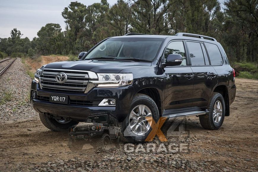 Передний амортизатор-стойка OME для бронированного Toyota Land Cruiser 200 90024 фото