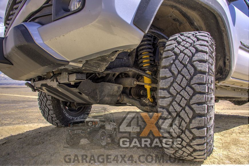 Передний амортизатор-стойка OME Nitrocharger Sport 90021 для Toyota Tacoma 2016 - н.в. 90021 / 90000 фото