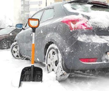 Автомобильная лопата для уборки снега Fiskars X-series (1057393) 1057393 фото