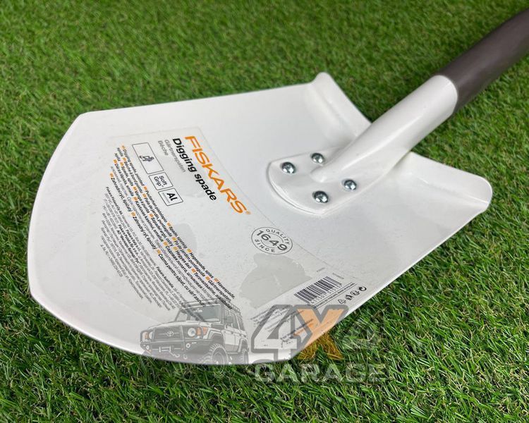 Легкая штыковая лопата Fiskars White 131513 (105 см) 1019605 фото