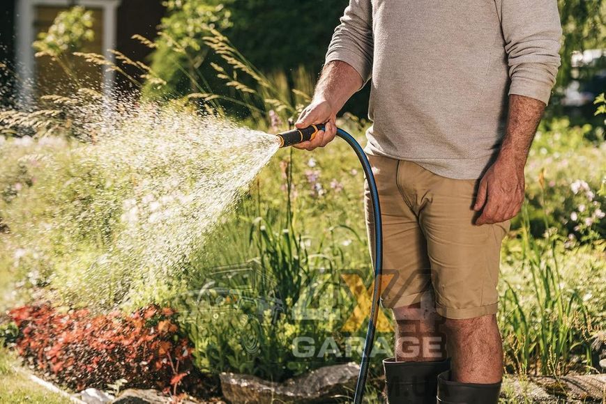 Насадка на шланг для садового полива Fiskars 1027088 (регулируемая) 1027088 фото