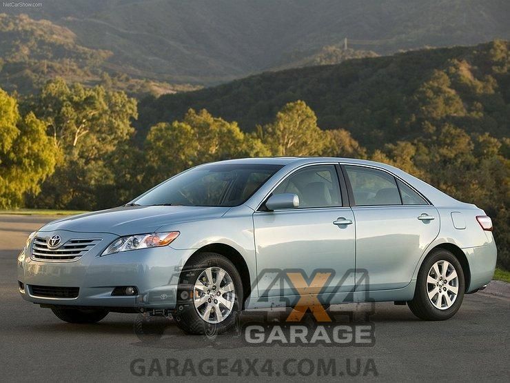 Задние тормозные колодки HAWK HPS для Toyota Camry (2007 - 2020) HB648F.607 фото