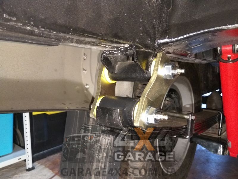 Ресорні сережки OME для Mitsubishi L200 1996-2015 OMEGS16 фото