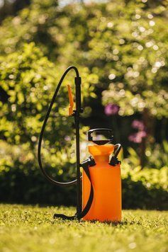 Ручной садовый опрыскиватель Fiskars 5л (1025934) 1025934 фото