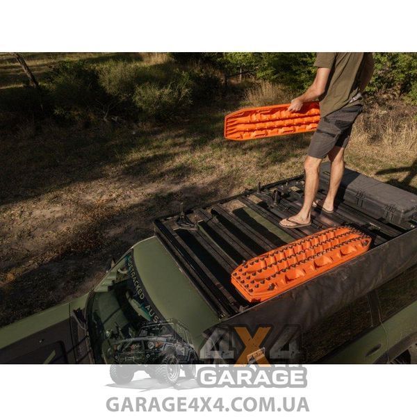 Кріплення сендтреків MAXTRAX MKII на плоский експедиційний багажник (шпильки 17 мм у комплекті) MTXFRMMPSC фото