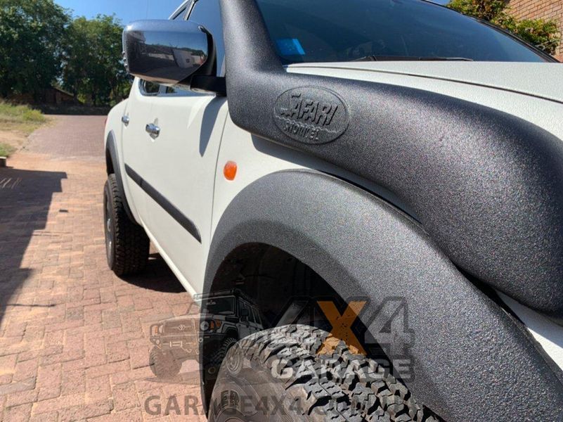 Шноркель Safari для Mitsubishi L200 4G (2006-2015) SS661HF фото