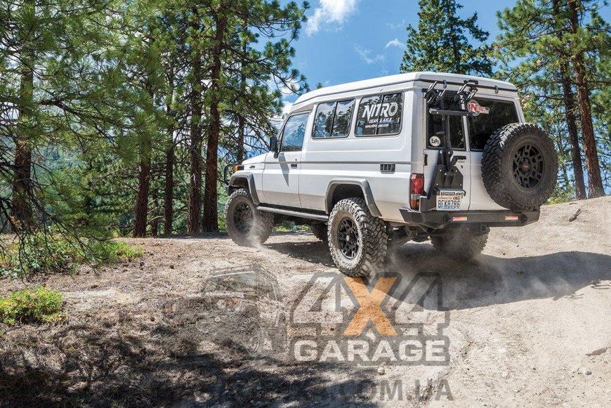 Полиуретановые втулки рессоры OME для Toyota Land Cruiser 75 OMESB16 фото