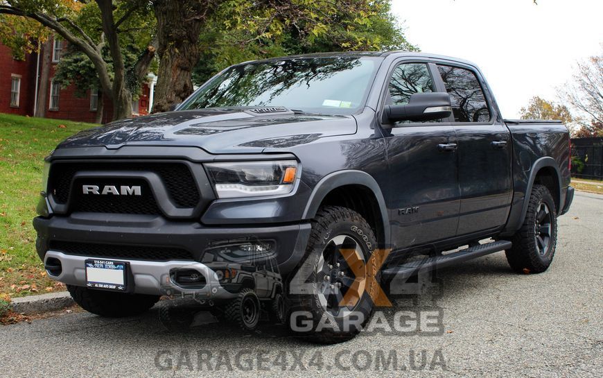 Передние тормозные колодки HAWK SuperDuty для Dodge RAM 2002-2021 (Ферро-карбон / комплект) HB559P.695 фото