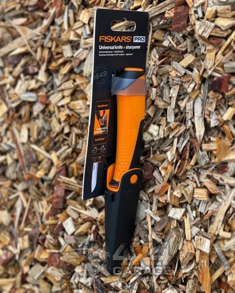 Универсальный нож с точилкой Fiskars (156017) 1023618 фото