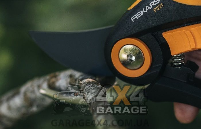 Площинний секатор Fiskars Plus P521 (1057167) 1057167 фото