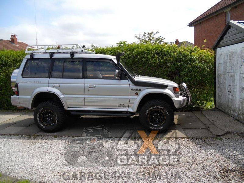 Комплект подвески Old Man Emu Sport Mitsubishi Pajero 2 (рессорная подвеска) 303010, CS022R, OMEGS16, фото