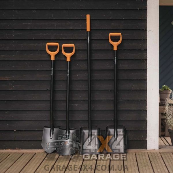 Универсальная совковая лопата Fiskars Solid 1066718 (127 см) 1066718 фото