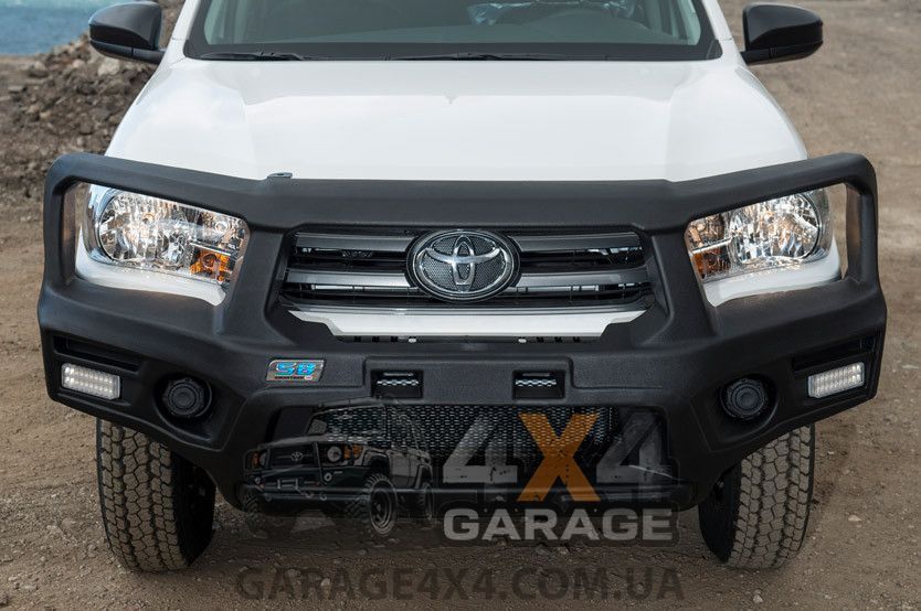 Передний полимерный бампер Smartbar для Toyota Hilux 2015 - н.в. SA173BL171 фото