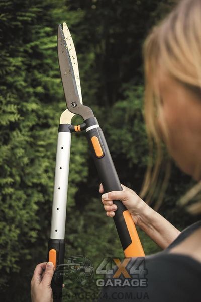 Ножницы для живой изгороди с телескопической ручкой Fiskars SmartFit HS86 (1013565) 1013565 фото