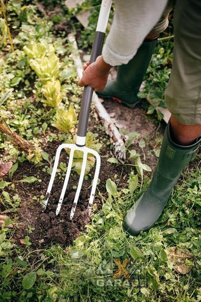 Облегченные садовые вилы Fiskars White 1070715 (113 см) 1070715 фото