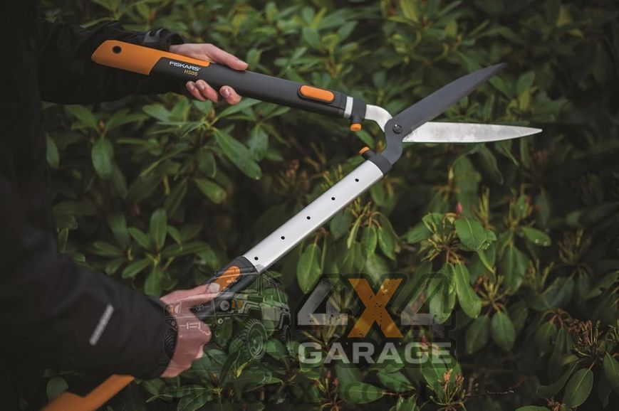 Ножницы для живой изгороди с телескопической ручкой Fiskars SmartFit HS86 (1013565) 1013565 фото