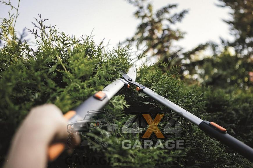 Ножницы для живой изгороди с телескопической ручкой Fiskars SmartFit HS86 (1013565) 1013565 фото