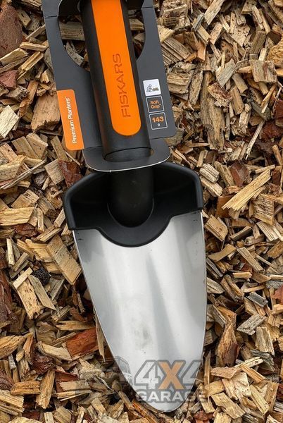 Садовая лопатка для посадки и пересадки растений Fiskars Premium 1000726 1000726 фото