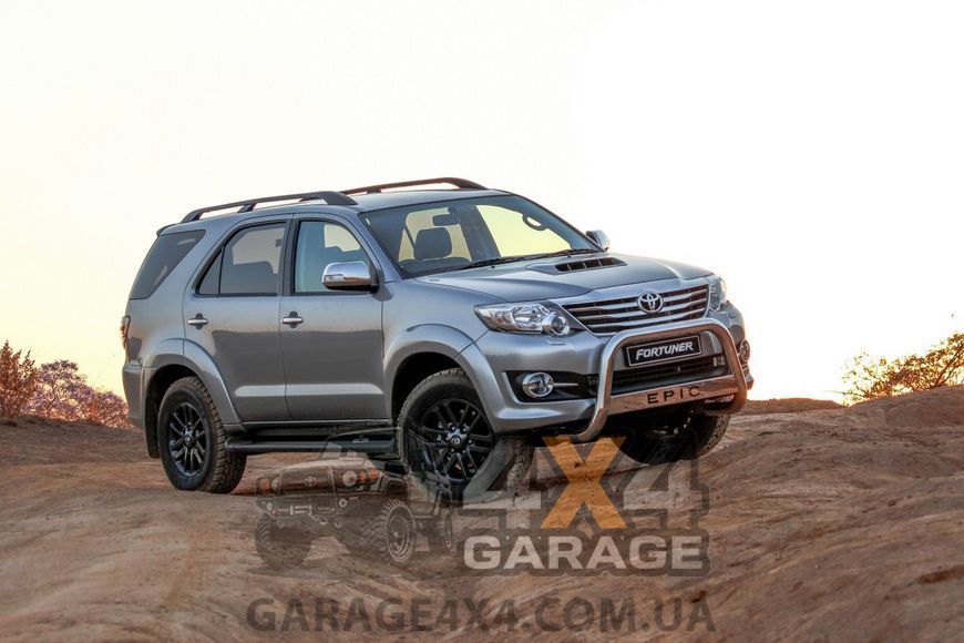 Посилений передній вентильований гальмівний диск DBA 4000 Series T3 SLOT для Toyota Fortuner 2005-2015 DBA42716S фото