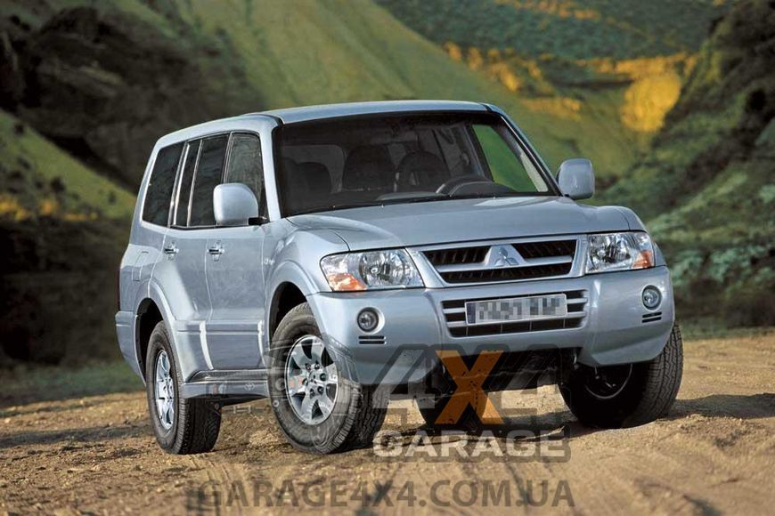 Передний перфорированный тормозной диск DBA Street X Gold для Mitsubishi Pajero 3 (2000-2007) DBA660X фото