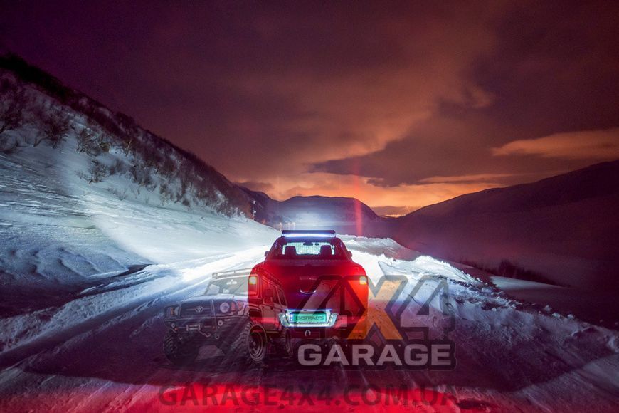 Панорамна світлодіодна балка на дах Lazerlamps T28 Evolution (1164 мм / 278 Вт) 0028-EVO-B фото