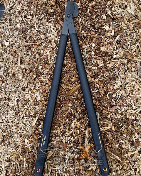 Большой плоскостной сучкорез с загнутыми лезвиями Fiskars SingleStep L38 (1001426) 1001426 фото