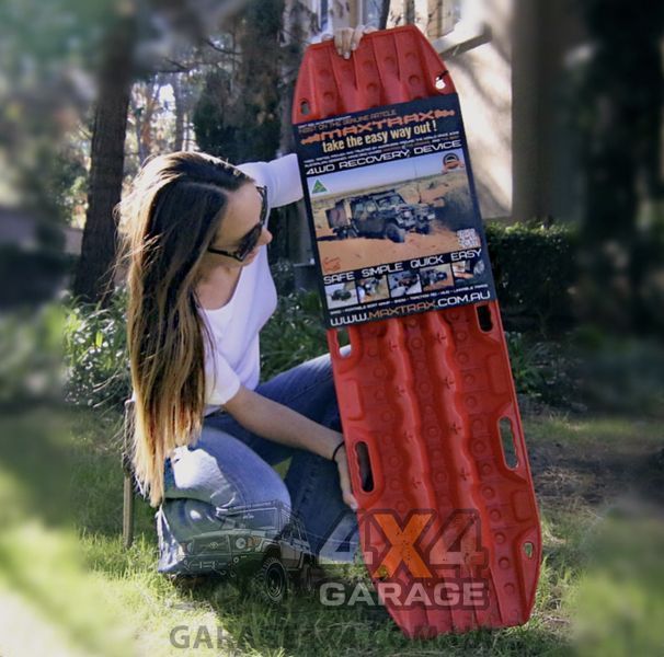 Красные пластиковые сэндтраки MaxTrax (Австралия) MTX02FJR фото