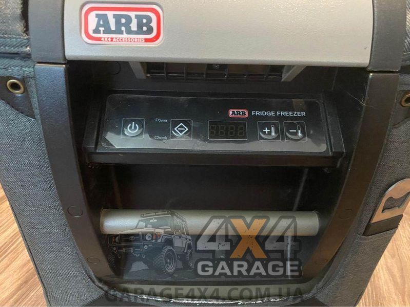 Компактный автомобильный холодильник ARB 47 литров, с функцией заморозки (Fridge Freezer Classic Series 2) 10801473 фото