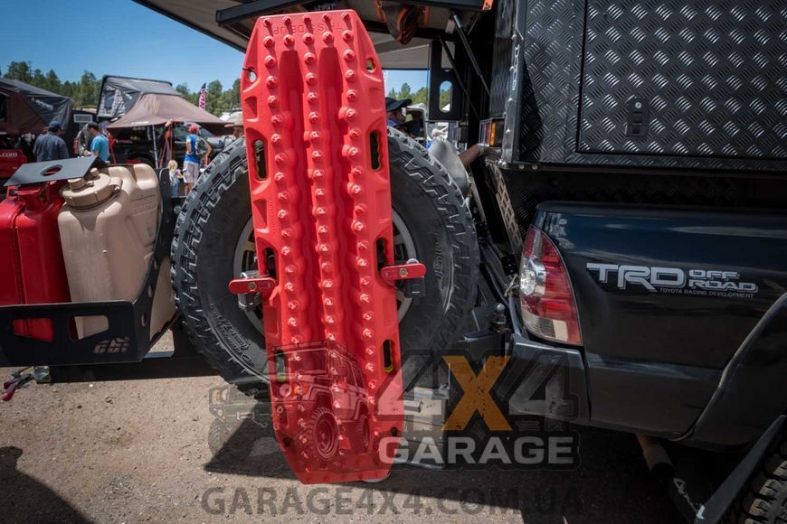 Красные пластиковые сэндтраки MaxTrax (Австралия) MTX02FJR фото