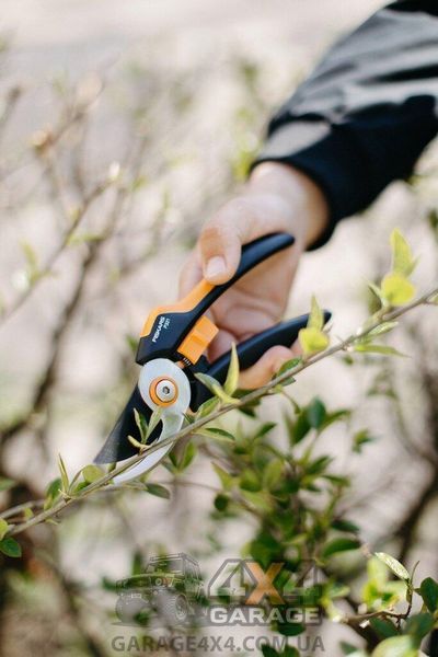 Площинний секатор Fiskars Solid P321 (1057162) 1057162 фото