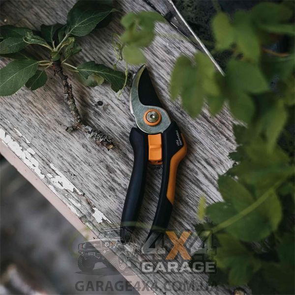 Площинний секатор Fiskars Solid P321 (1057162) 1057162 фото
