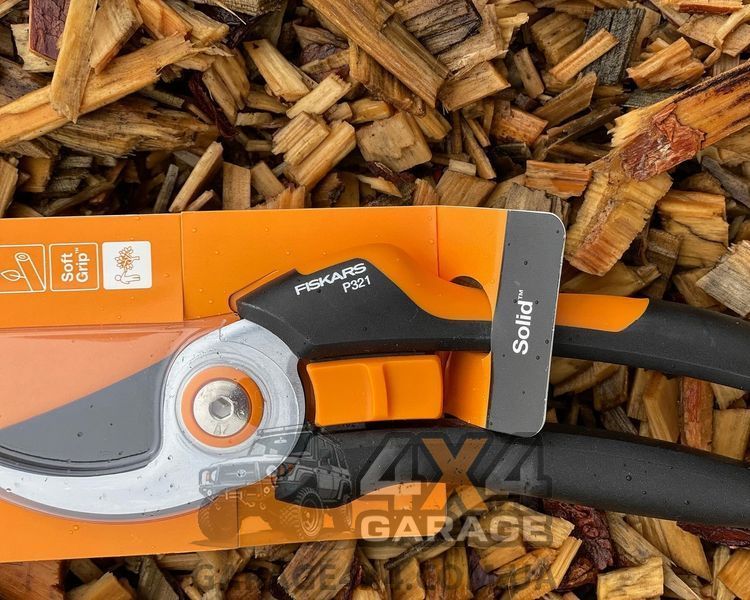 Площинний секатор Fiskars Solid P321 (1057162) 1057162 фото