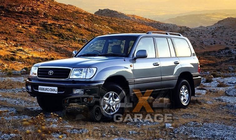Посилений вентильований передній гальмівний диск DBA Street Series T2 Slot для Toyota Land Cruiser 100 DBA788S фото