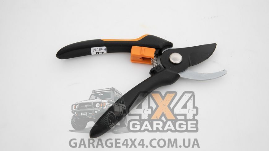 Площинний секатор Fiskars Solid P321 (1057162) 1057162 фото