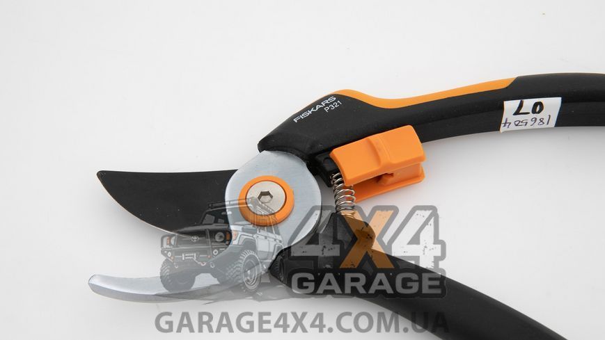 Площинний секатор Fiskars Solid P321 (1057162) 1057162 фото