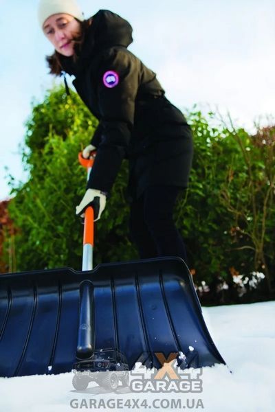 Скрепер для уборки снега Fiskars SnowXpert (1062828) 1062828 фото