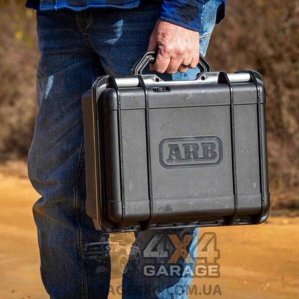 Портативный автомобильный компрессор ARB в защитном кейсе (87 л/мин / 12 Вольт) CKMP12V2 фото