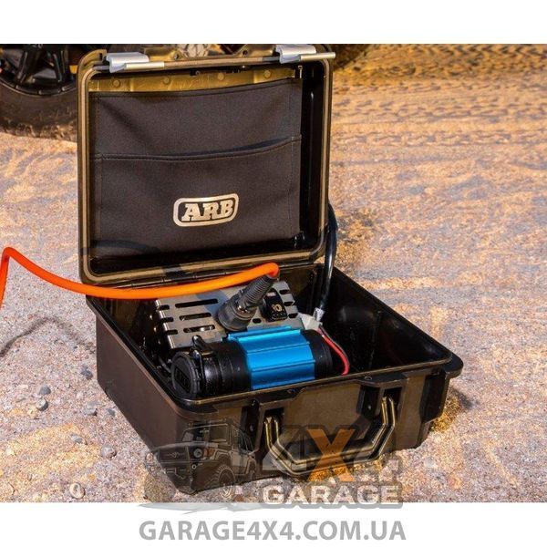 Портативный автомобильный компрессор ARB в защитном кейсе (87 л/мин / 12 Вольт) CKMP12V2 фото