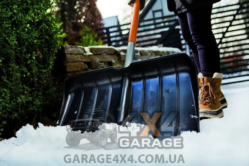 Скрепер для уборки снега Fiskars SnowXpert (1062828) 1062828 фото