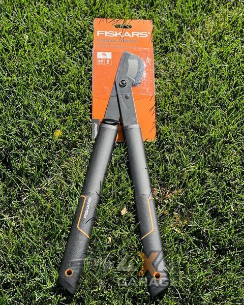 Малый плоскостной сучкорез Fiskars SingleStep (S) L28 112160 с загнутыми лезвиями 1001432 фото