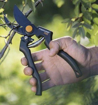 Профессиональный садовый секатор Fiskars P90 (1001530) 1001530 фото