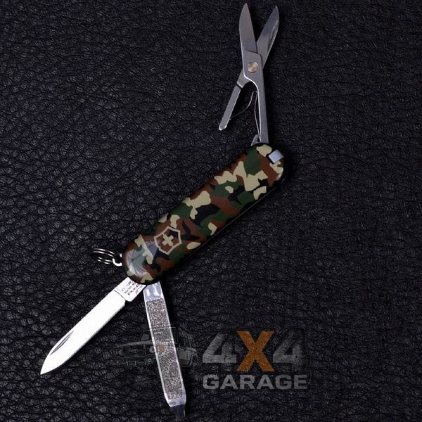 Нож складной, мультитул Victorinox Classic SD (58мм, 7 функций), камуфляжный 0.6223.94 1870744141 фото