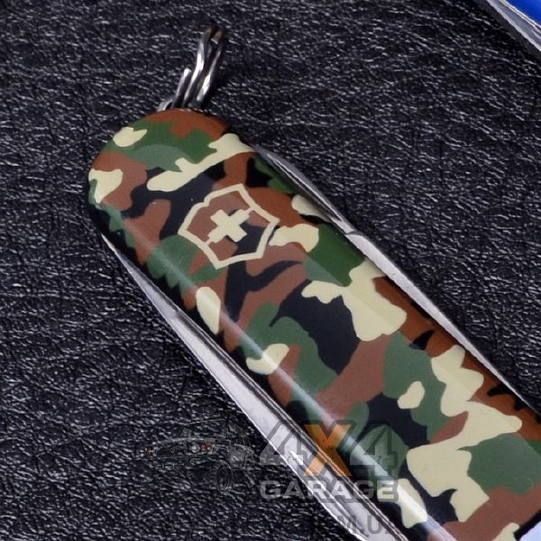 Нож складной, мультитул Victorinox Classic SD (58мм, 7 функций), камуфляжный 0.6223.94 1870744141 фото