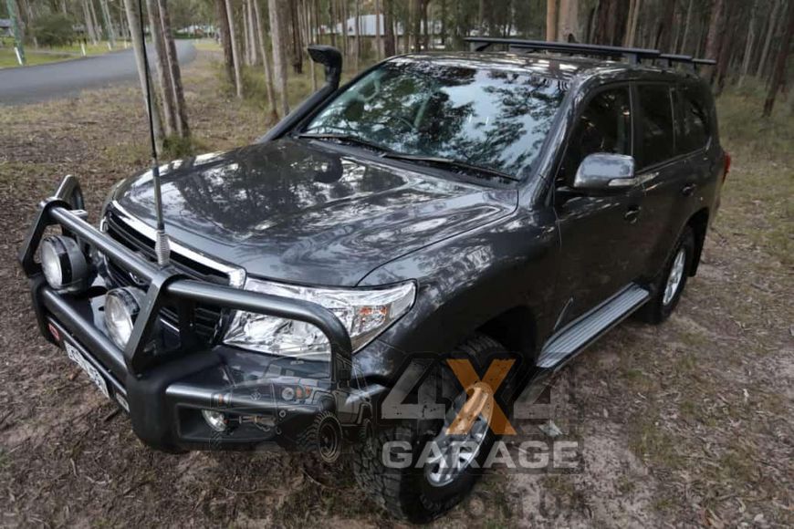 Комплект посилених передніх пружин OME +100кг для Toyota Land Cruiser 200 4.5 TD OME2703 фото